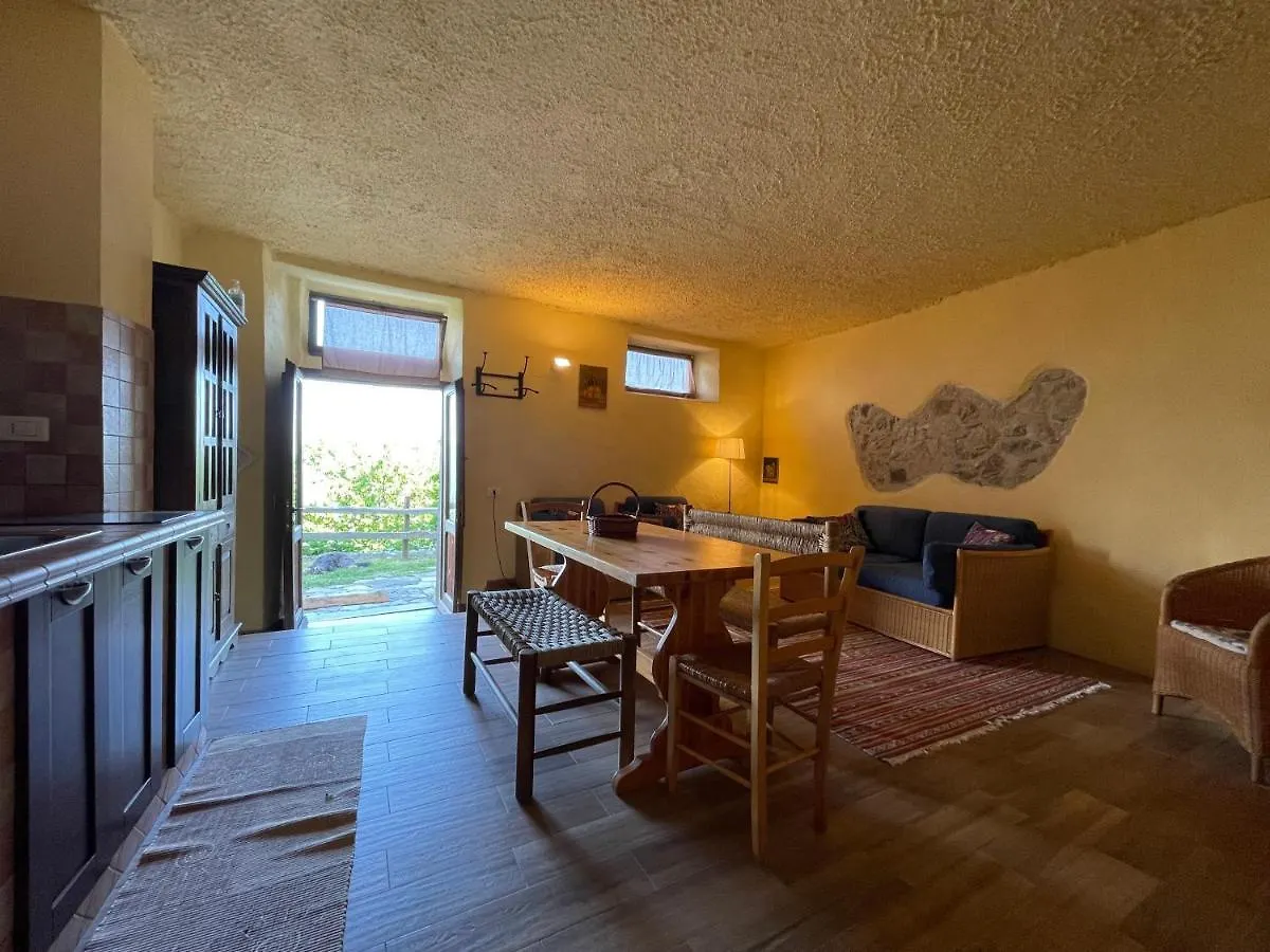 Farm stay Agriturismo Giandriale Villa Tavarone Italy